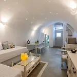Volcave * Karterados (Santorini)