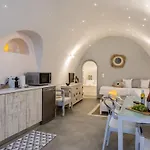 Volcave Karterados (Santorini)