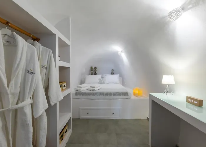 Volcave Karterados (Santorini)